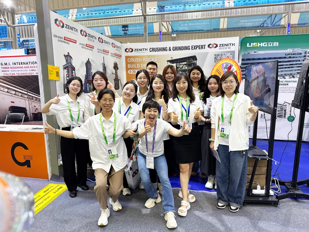 Crowd at the ZENITH exhibition booth