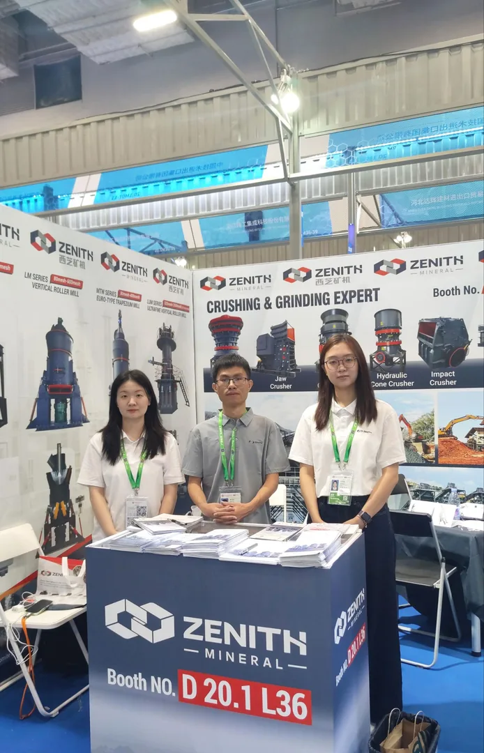 ZENITH booth counter and team at the 140th Canton Fair, Booth D20.1 L36